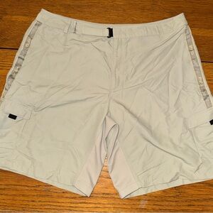 Columbia Men's Light Tan Cargo Fishing Camping Hiking Shorts